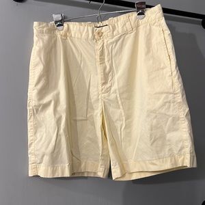 JCrew men’s yellow shorts. Size 35
